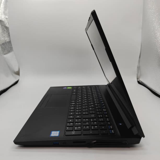 グラボ バッテリ◎ フルHD 15 マウス i7-9 SSD512GB オフィス