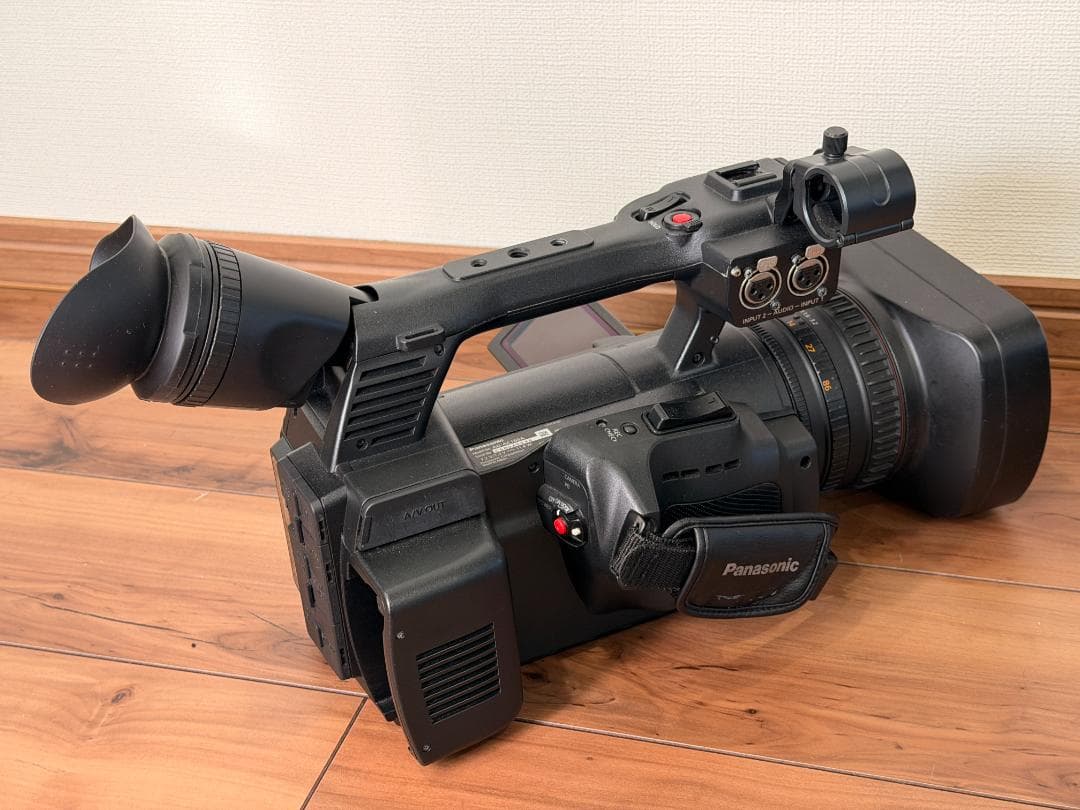 Panasonic 業務用ビデオカメラ AG-AC160A 動作品／使用感あり