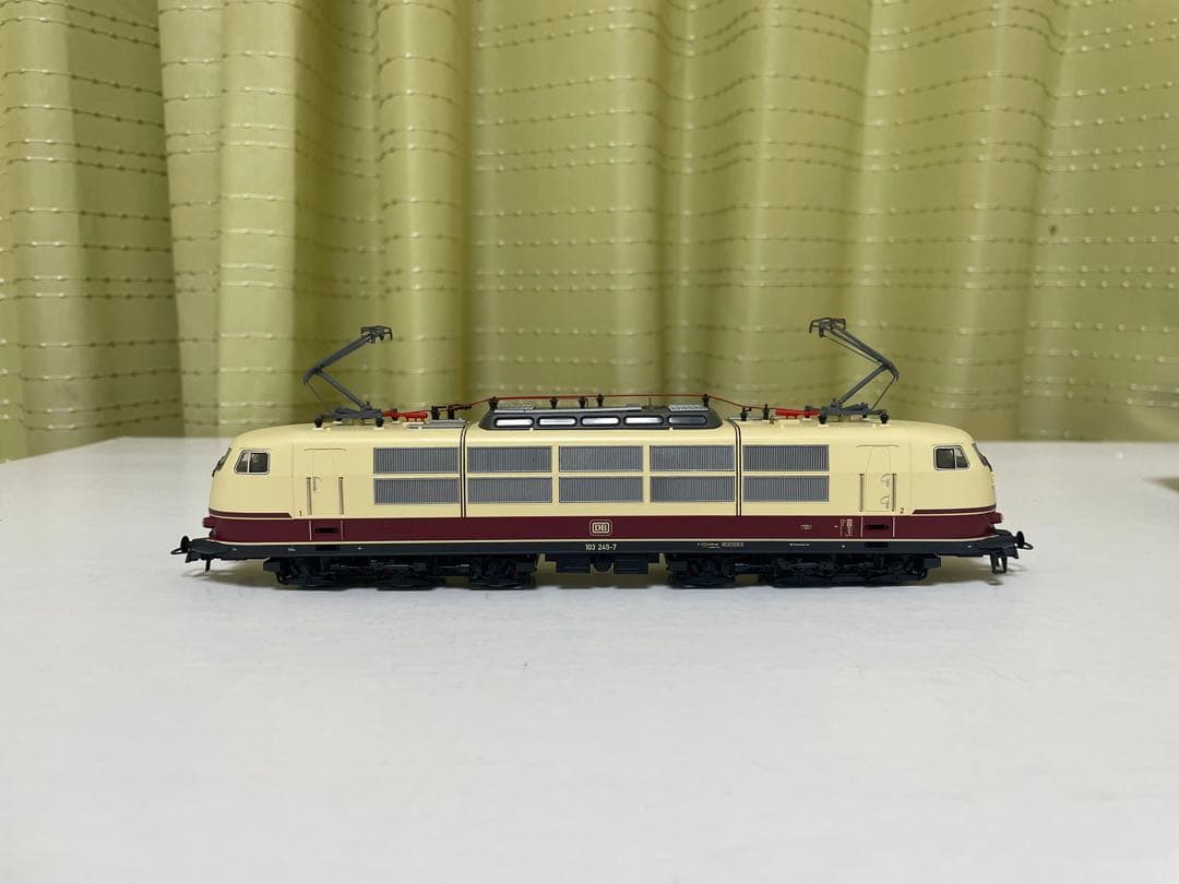 DB103電気機関車（DCCサウンド）＋TEEラインゴルト風客車7両セット