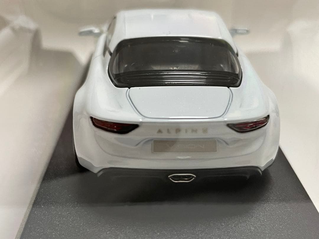 アルピーヌ　ビジョン　Alpine Vision ミニカー　ノレブ　1/43