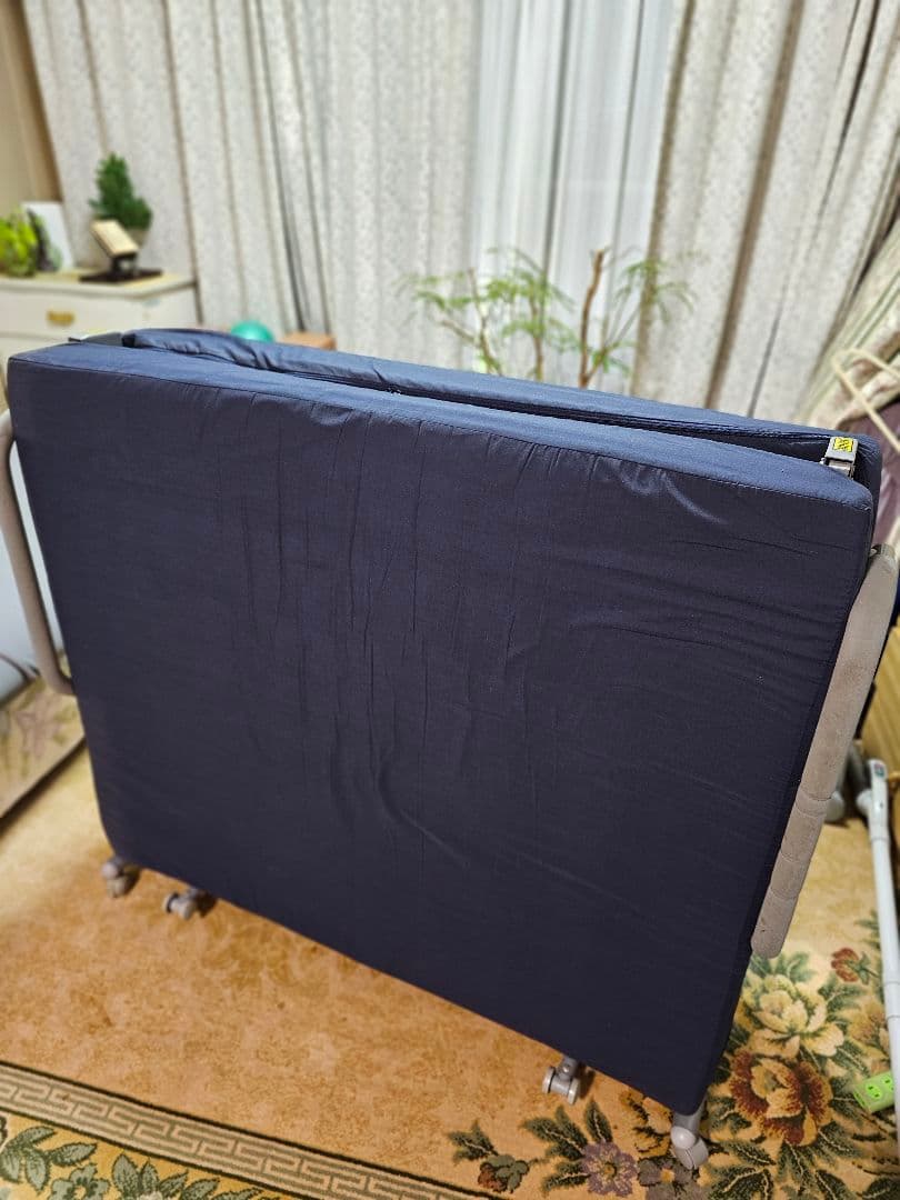 セミダブル　折りたたみベッド