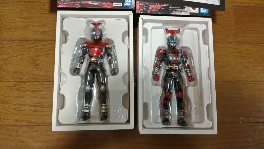 真骨彫 仮面ライダーカブト ライダーフォーム＆ハイパーフォームセット