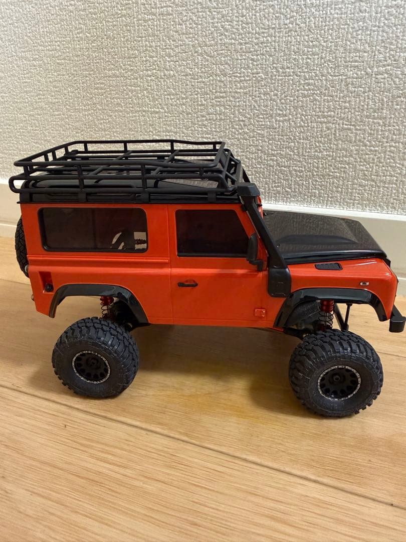 ミニッツ4×4 DEFENDER ルーフラック付き