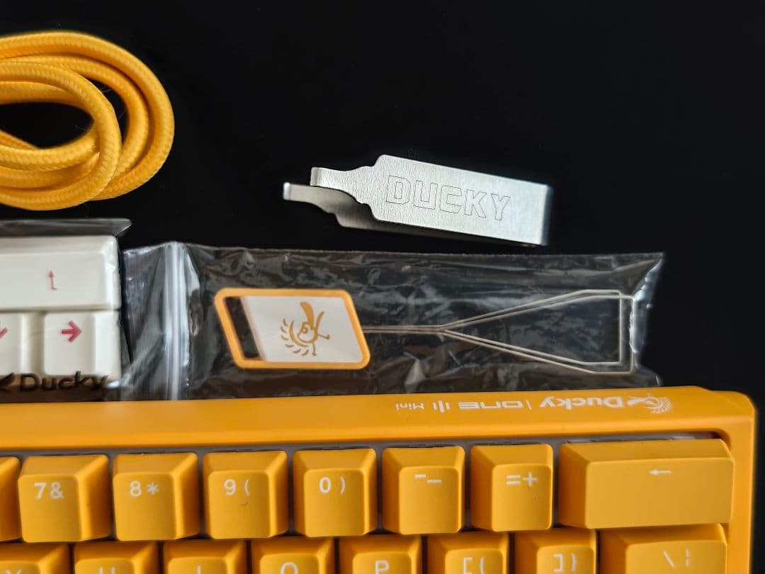 Ducky One 3 Mini 60% キーボード銀軸