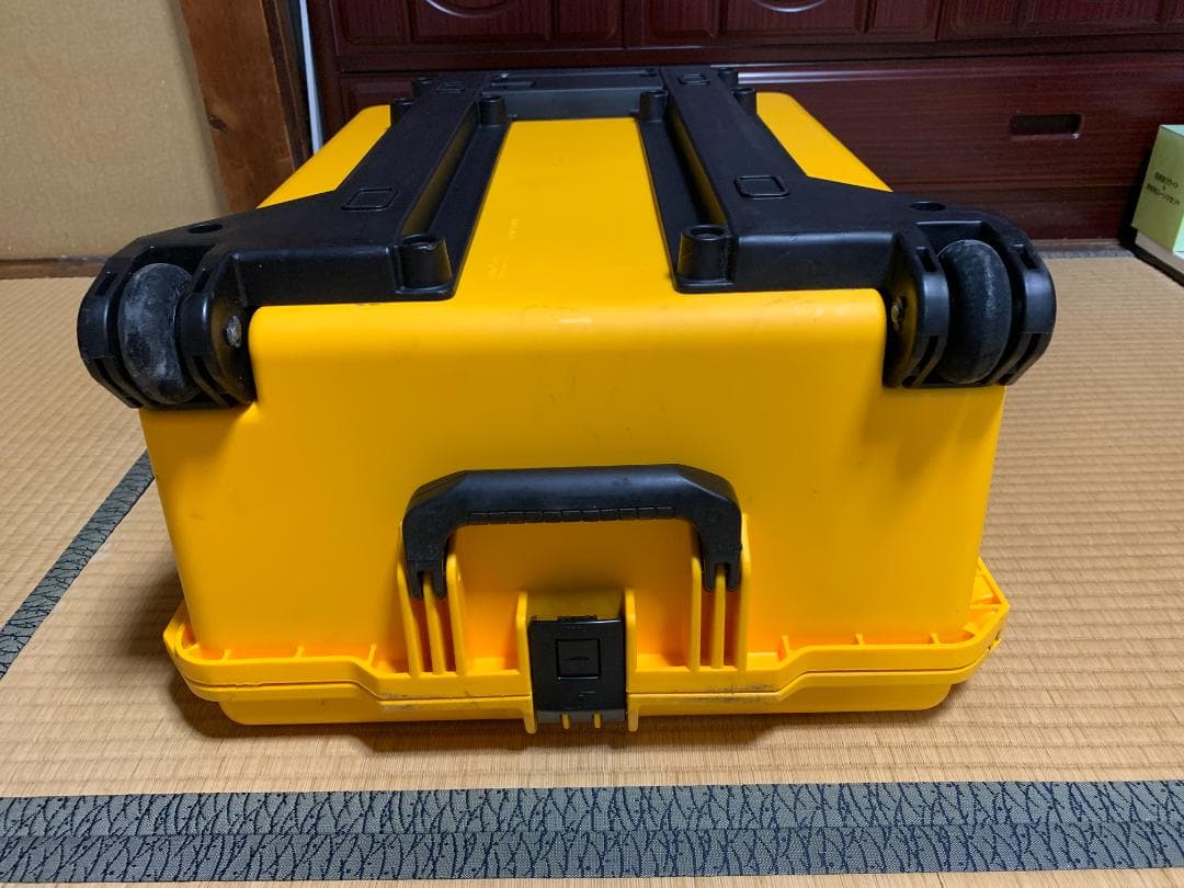 ペリカンみたいな頑丈なキャリーケース