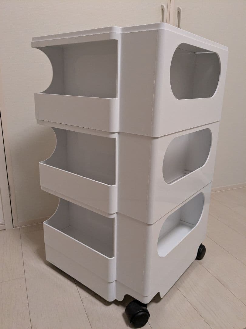 ボビーワゴン ホワイト　ジョエ・コロンボ　3段3トレイ