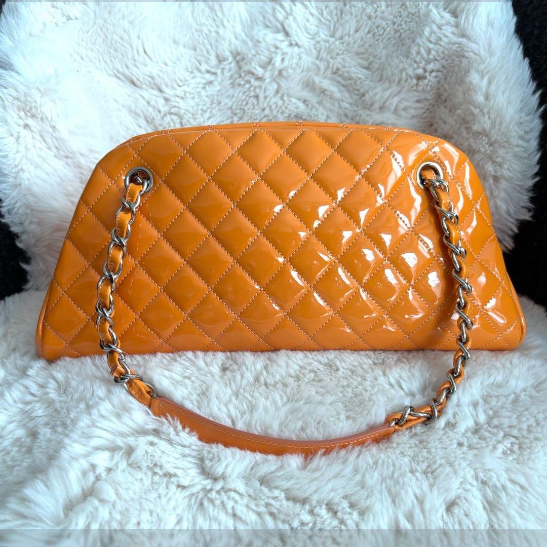 極美品❣️ CHANEL シャネル　マトラッセ チェーンショルダーバッグ