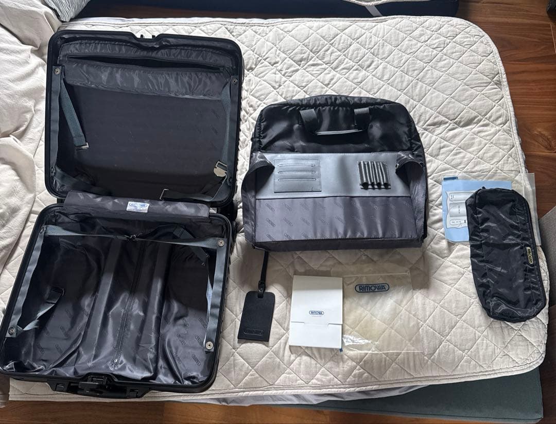 びにをさん専用　リモワ トパーズ ステルス RIMOWA Topas