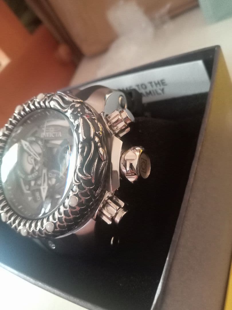 KOU　月末特価　invicta　インビクタ　ベノム　メンズ　ドラゴン　竜