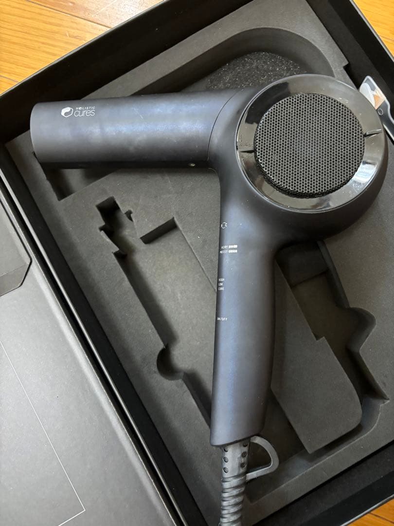 ホリスティックキュアーズ　ドライヤー　CCIDG04B