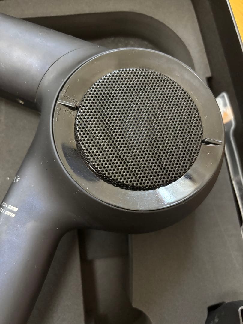 ホリスティックキュアーズ　ドライヤー　CCIDG04B