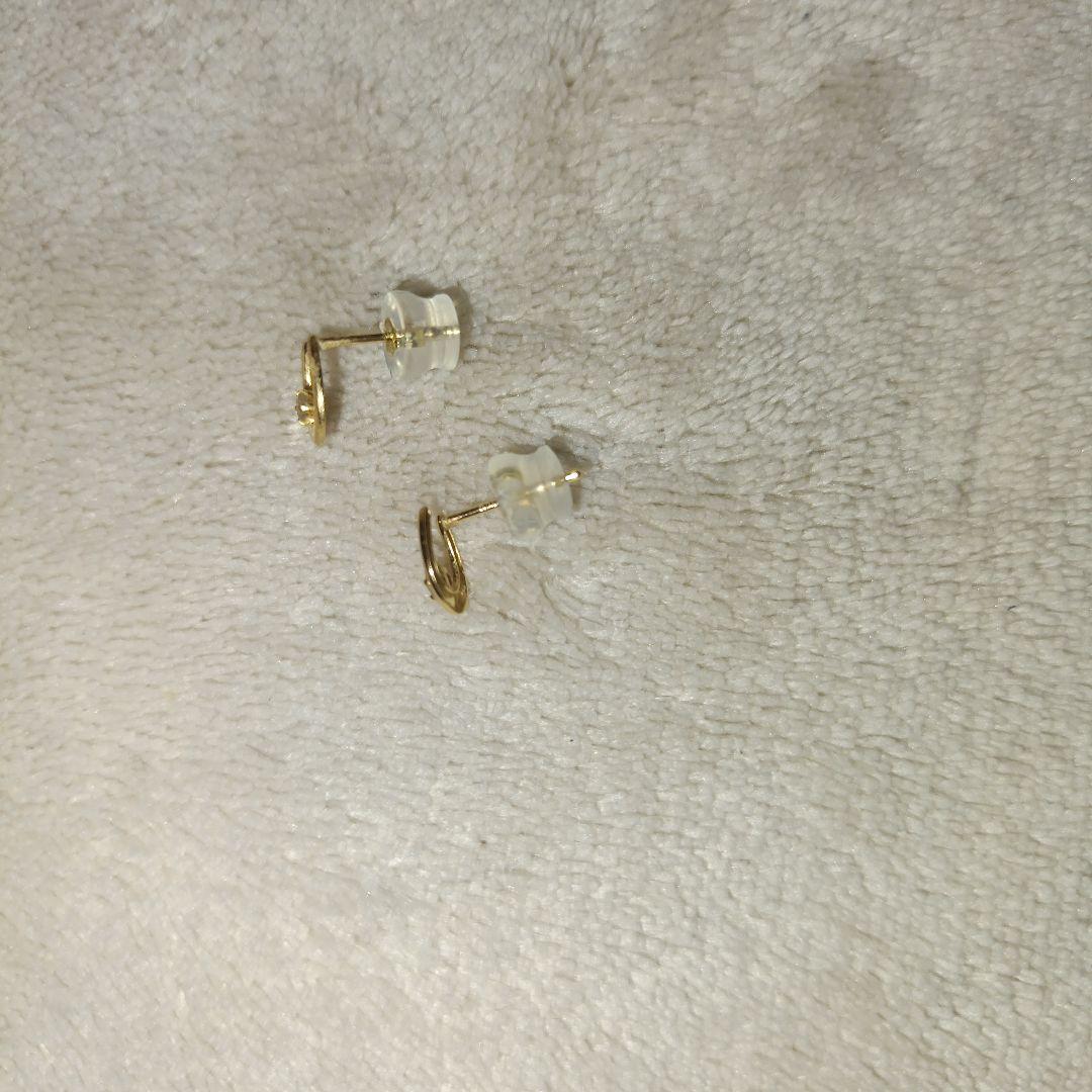【新品未使用】18金 ダイヤ付き馬蹄ピアス