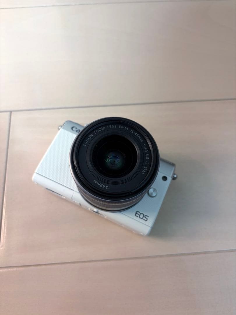 【年末特別価格】Canon EOS M100 ホワイト EF-M 15-45mm