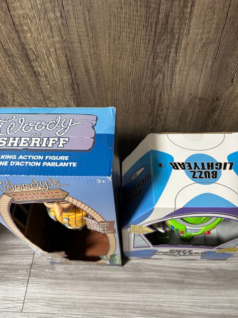 トイストーリー　フィギュア　ウッディ　バスライトイヤー2体セット　\"送料無料\"