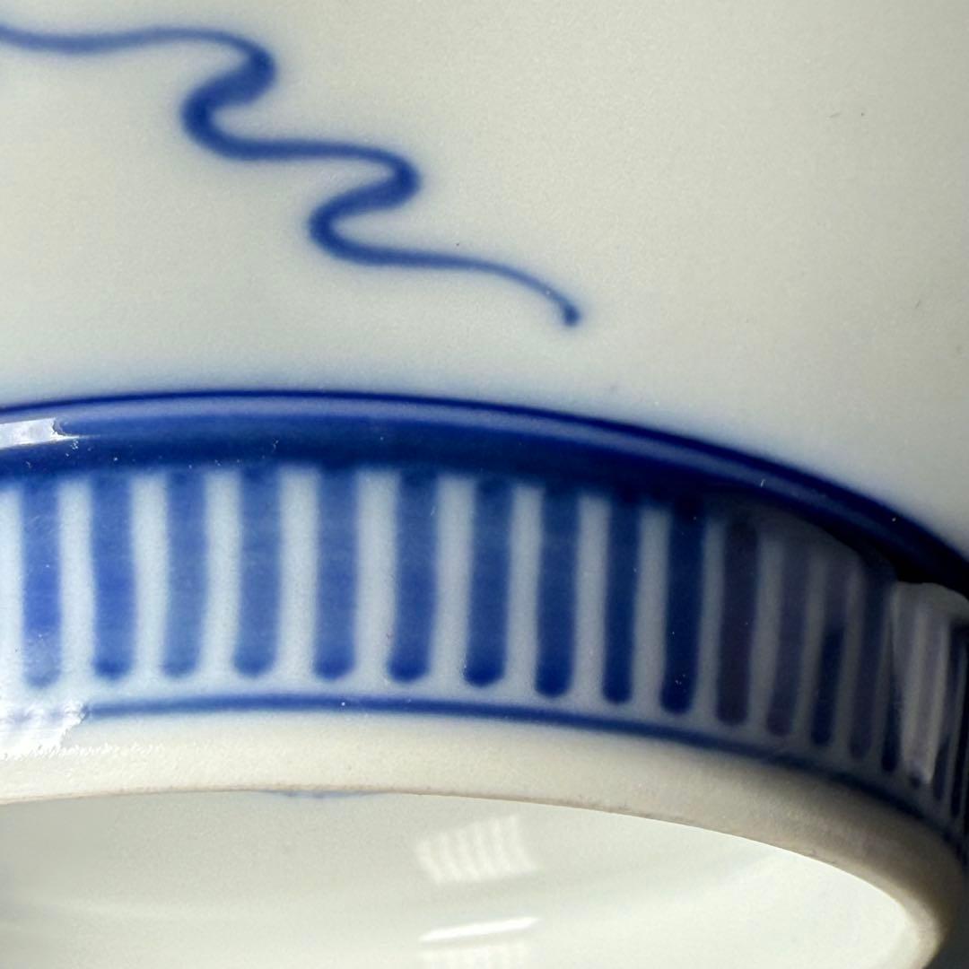 市川光春　鍋島藩御庭焼　色鍋島桜散桃文様高台皿　櫛高台　七宝繋ぎ