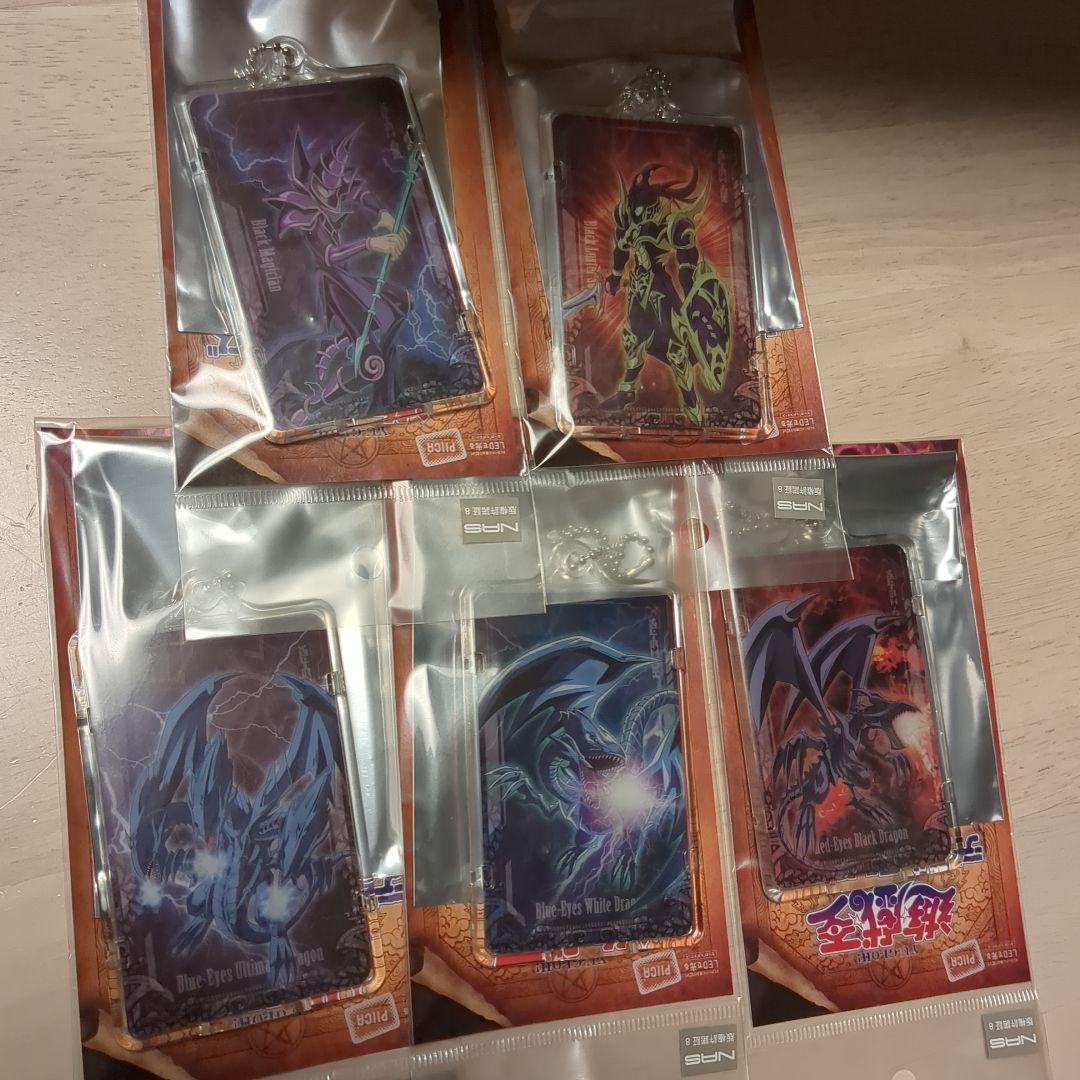 未使用□遊戯王　トレーディングパスケース　ブラックマジシャン　ブルーアイズ