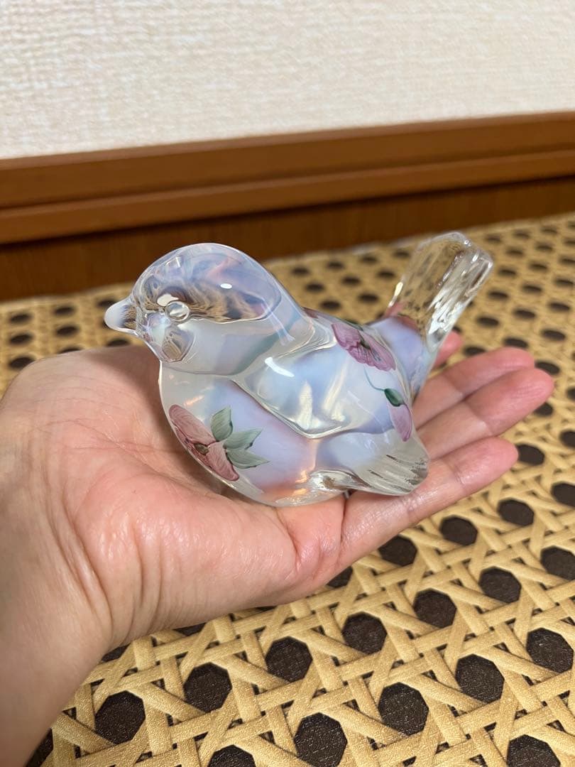Fenton フェントン社 オパールセントガラスの小鳥（サイン入り）