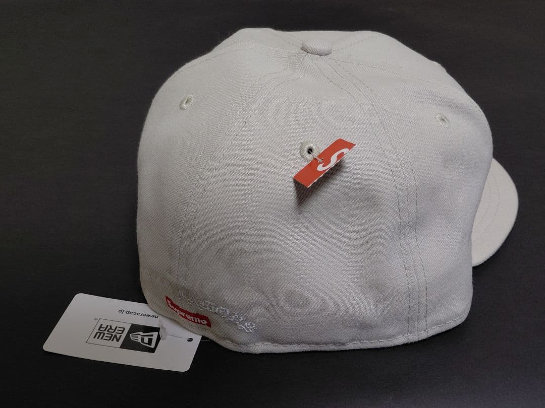 【新品未着用】Supreme　Gold Cross　S Logo　New Era