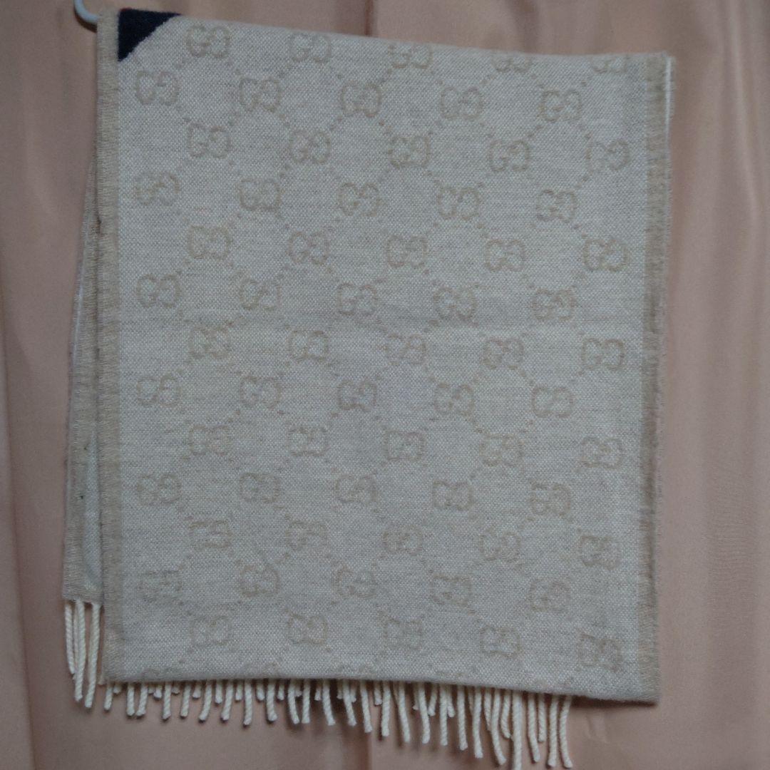 美品GUCCIグッチ　マフラー