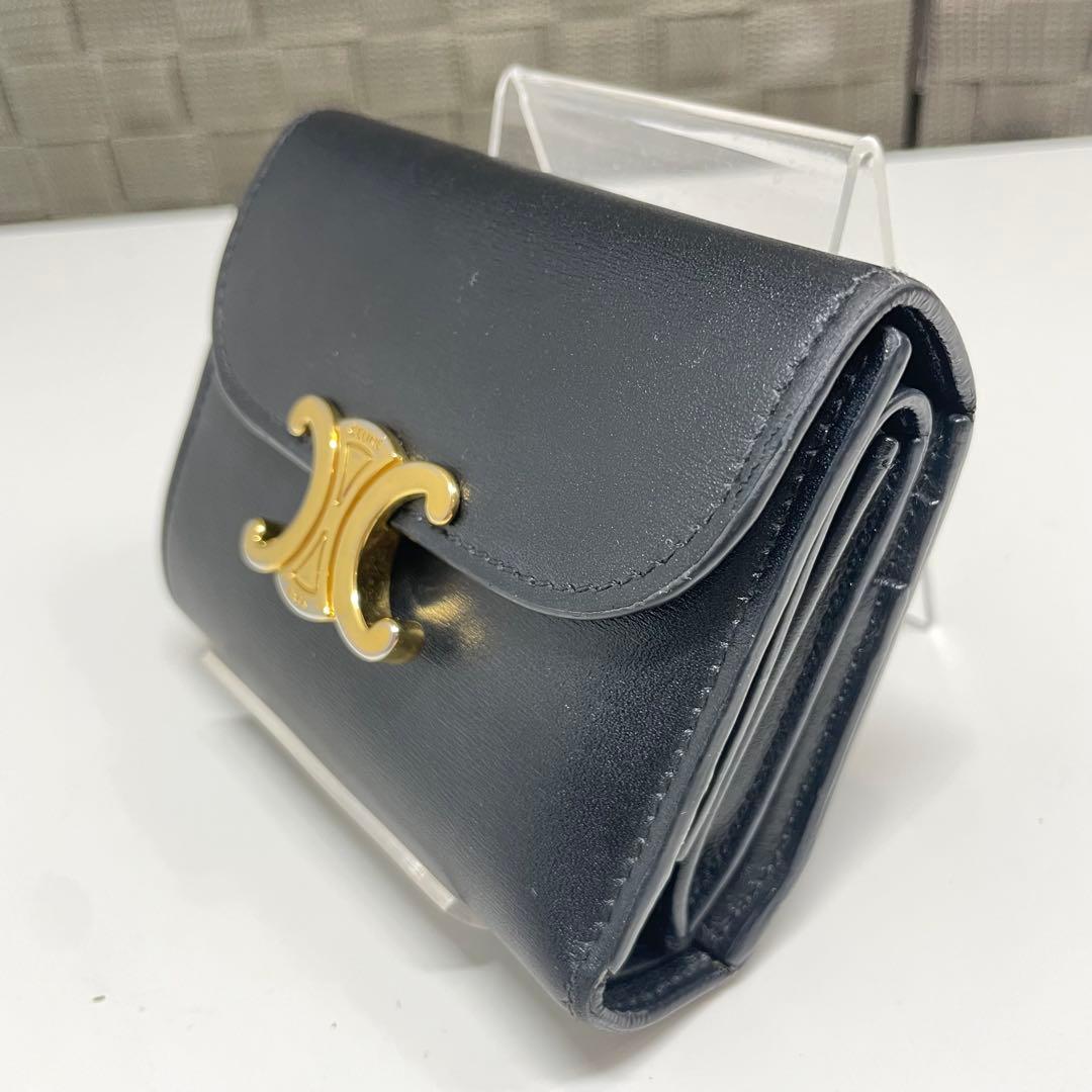 R*♡様 CELINE トリオンフ　ブラック　三つ折り財布 ゴールドロゴ