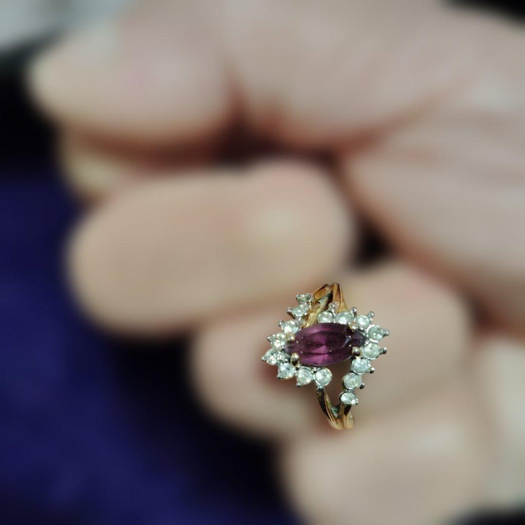 紫色の中心石 花デザインリング