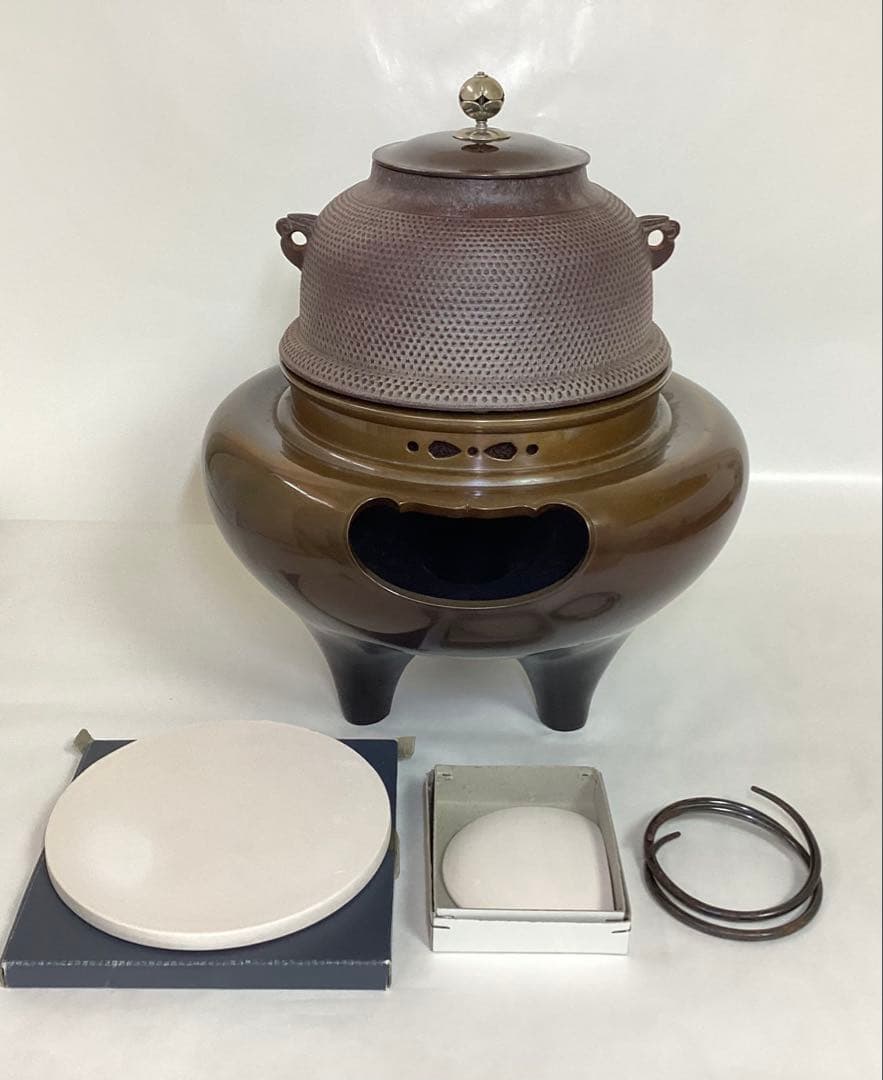 茶道具 古物品 唐銅朝鮮風炉 南鐐つまみ 釜師 高橋敬典 風炉師 金谷浄雲 木箱