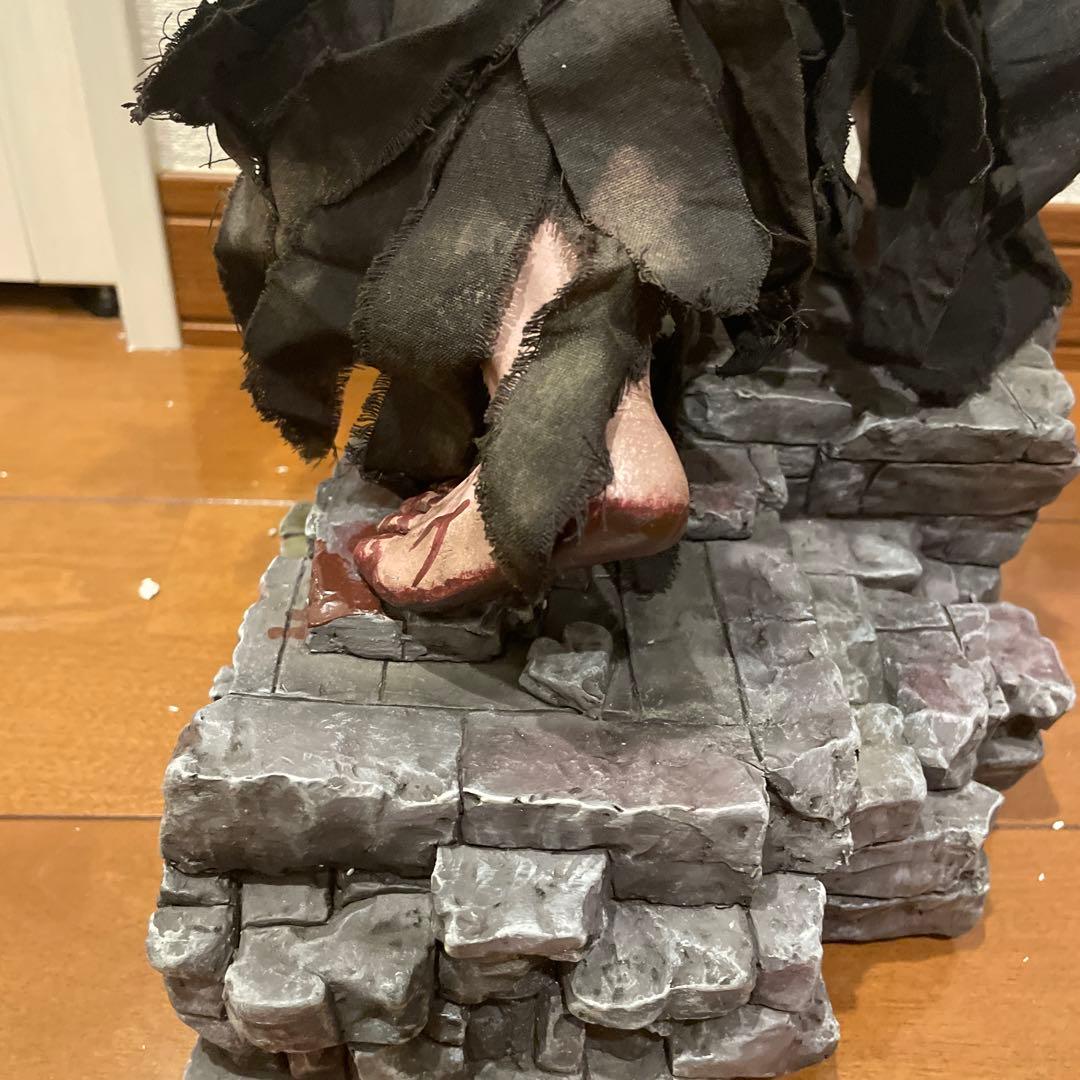 MAN THE KING OF THE NIGHT CAIN スタチュー