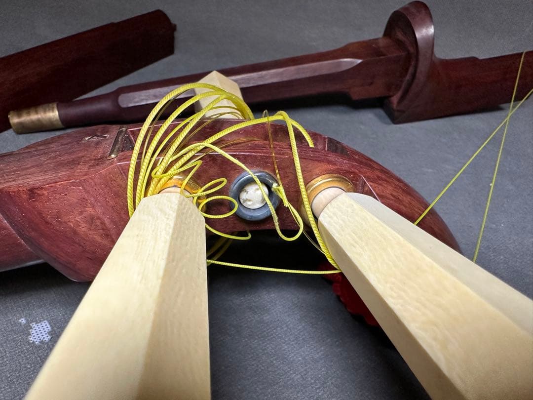 津軽三味線　太棹　紅木紫檀製　天然素材 　弦楽器　民謡 伝統楽器