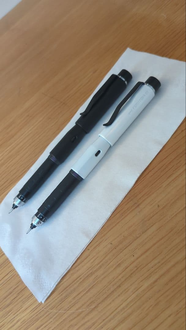 クルトガダイブ　白　「か」　黒