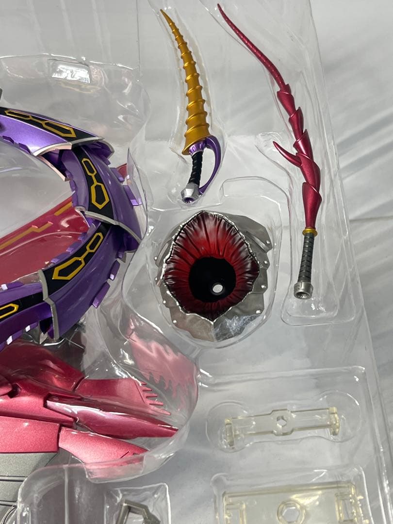 S.H.Figuarts ジェノサイダー 仮面ライダー龍騎