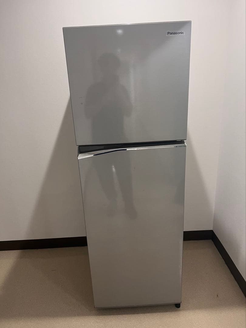Panasonic ノンフロン冷凍冷蔵庫 NR-B251T-SS 2022年製