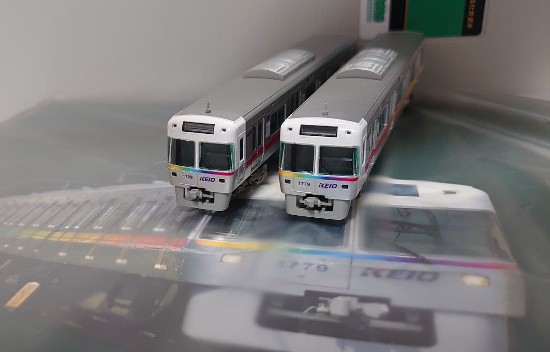 京王 1000系 5両室内灯入 レインボーラッピング 井の頭線 グリーンマックス