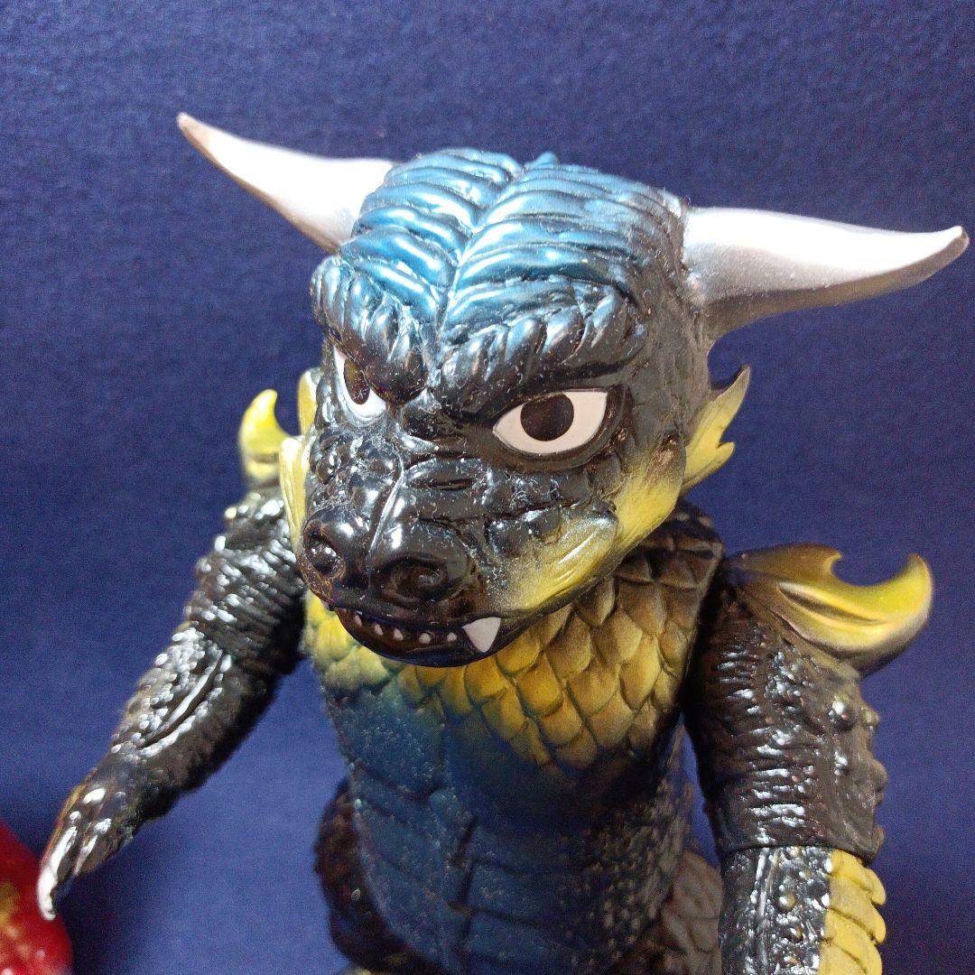 ソフビ プルガサリ 怪獣フィギュア 2体セット マーミット 　レア