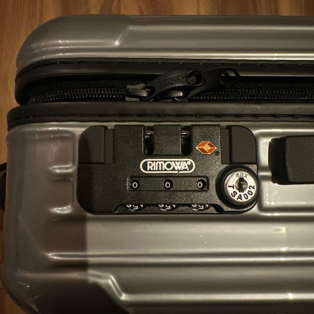 【美品】RIMOWA リモワ シルバー キャリーケース 2輪 タグ付き