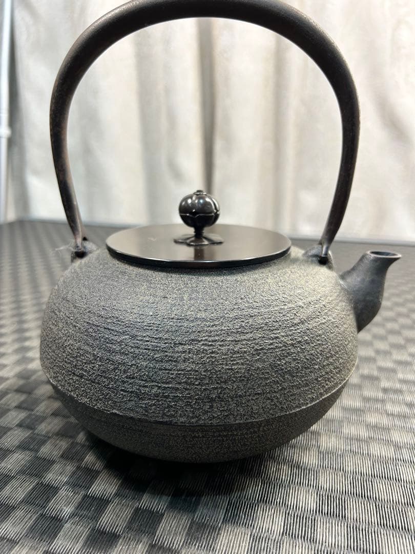 山形鋳物　九代目佐藤清光作　鉄瓶