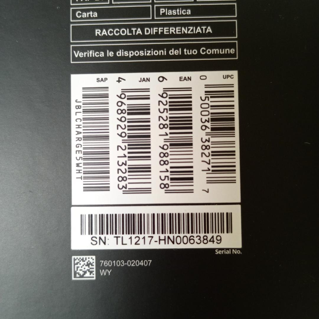 JBL CHARGE5 ホワイト Bluetoothスピーカー