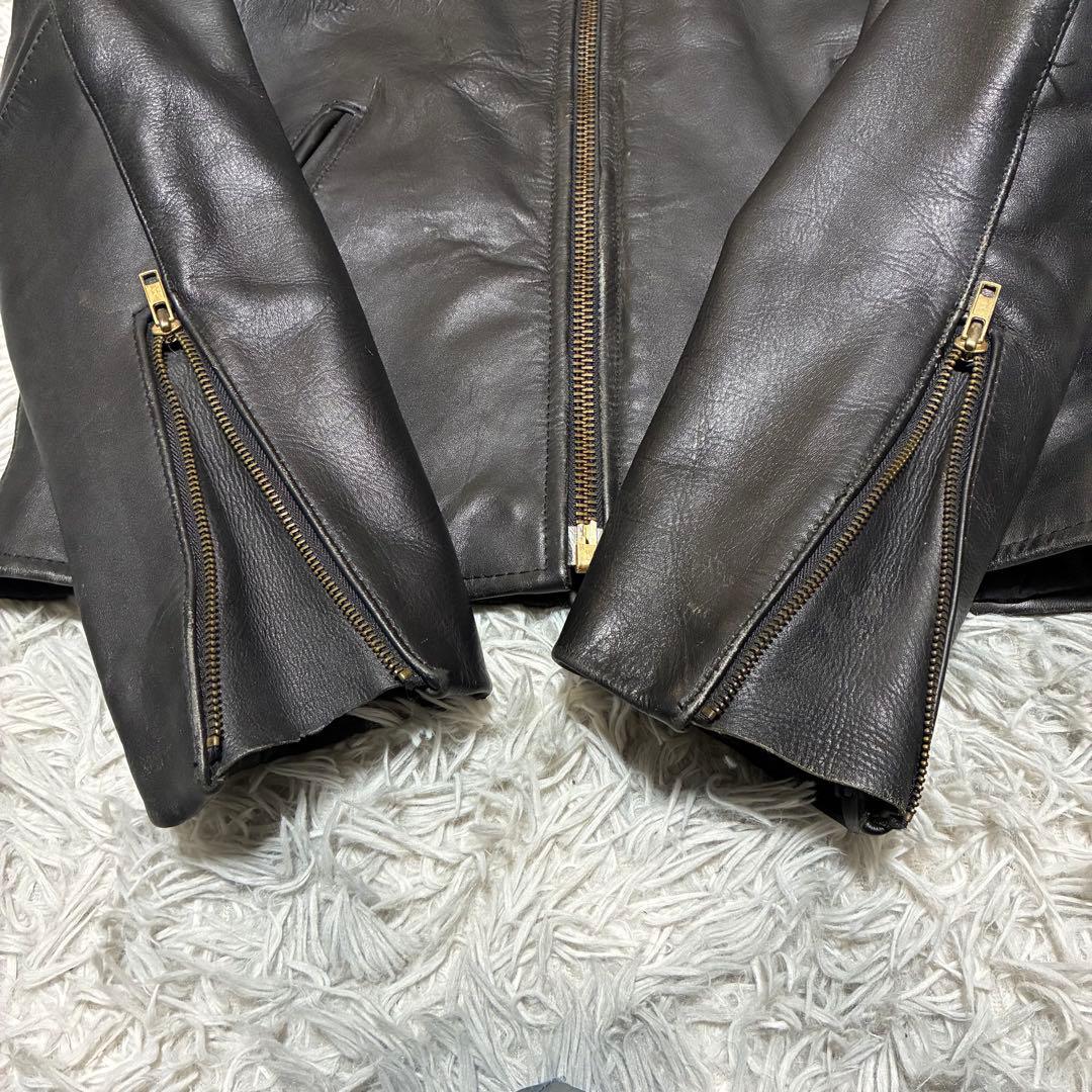 【良品】FIRST genuine leather 本革 黒 金 シングル