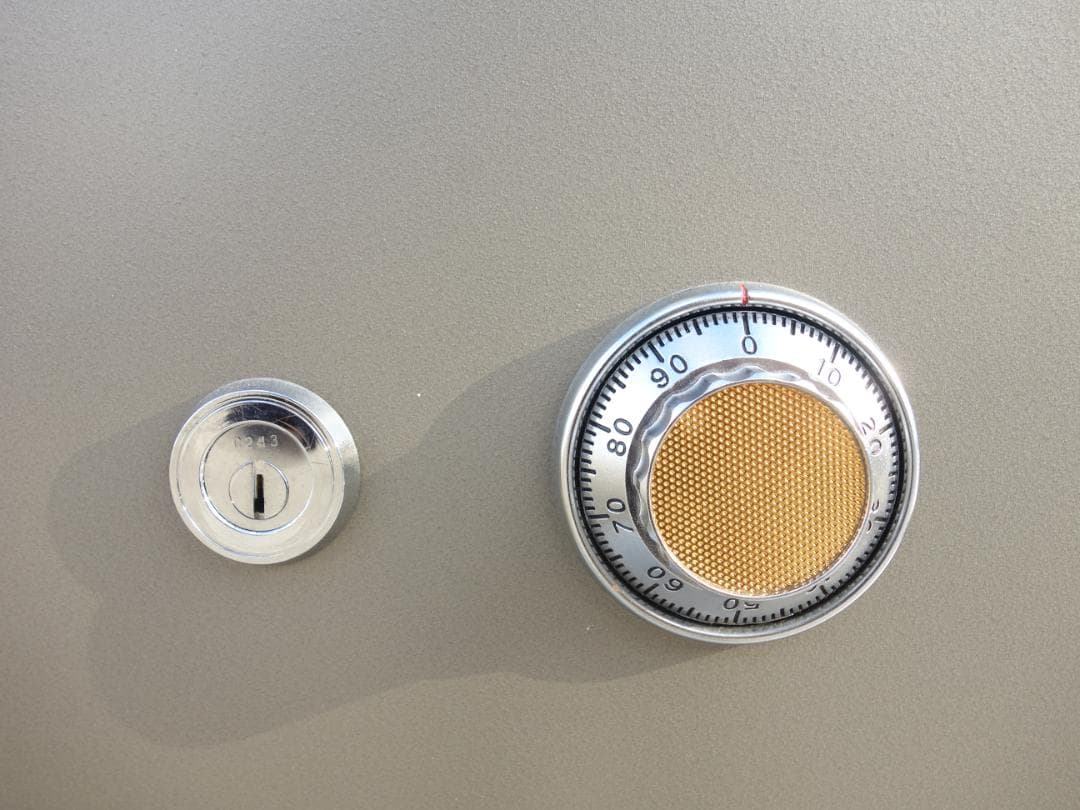 【中古】M▽Sky Safe 耐火金庫 ダイヤル式 42kg (39436)