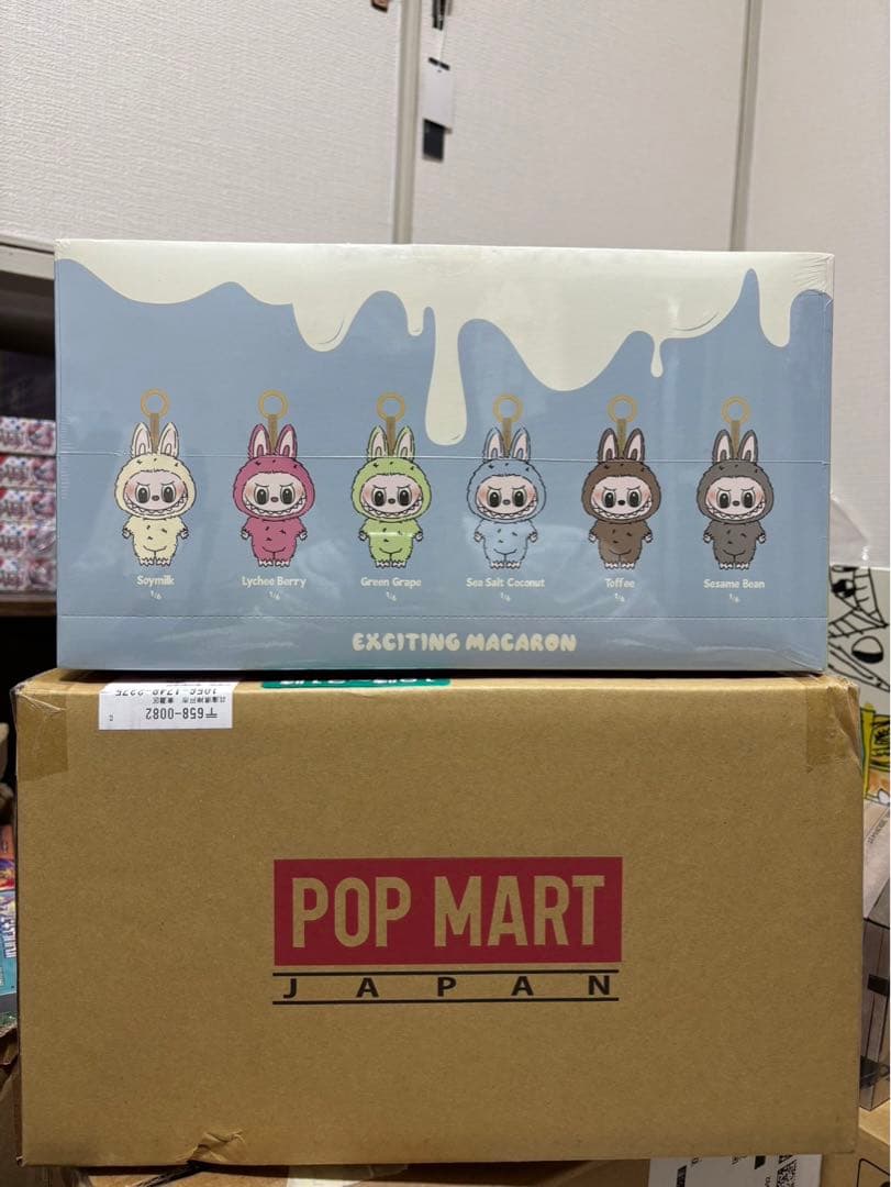 アイドル POPMART LABUBU EXCITING MACARON