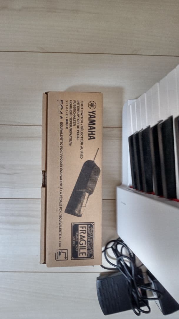 YAMAHA 88鍵盤・電子ピアノP-225 ホワイト24年製