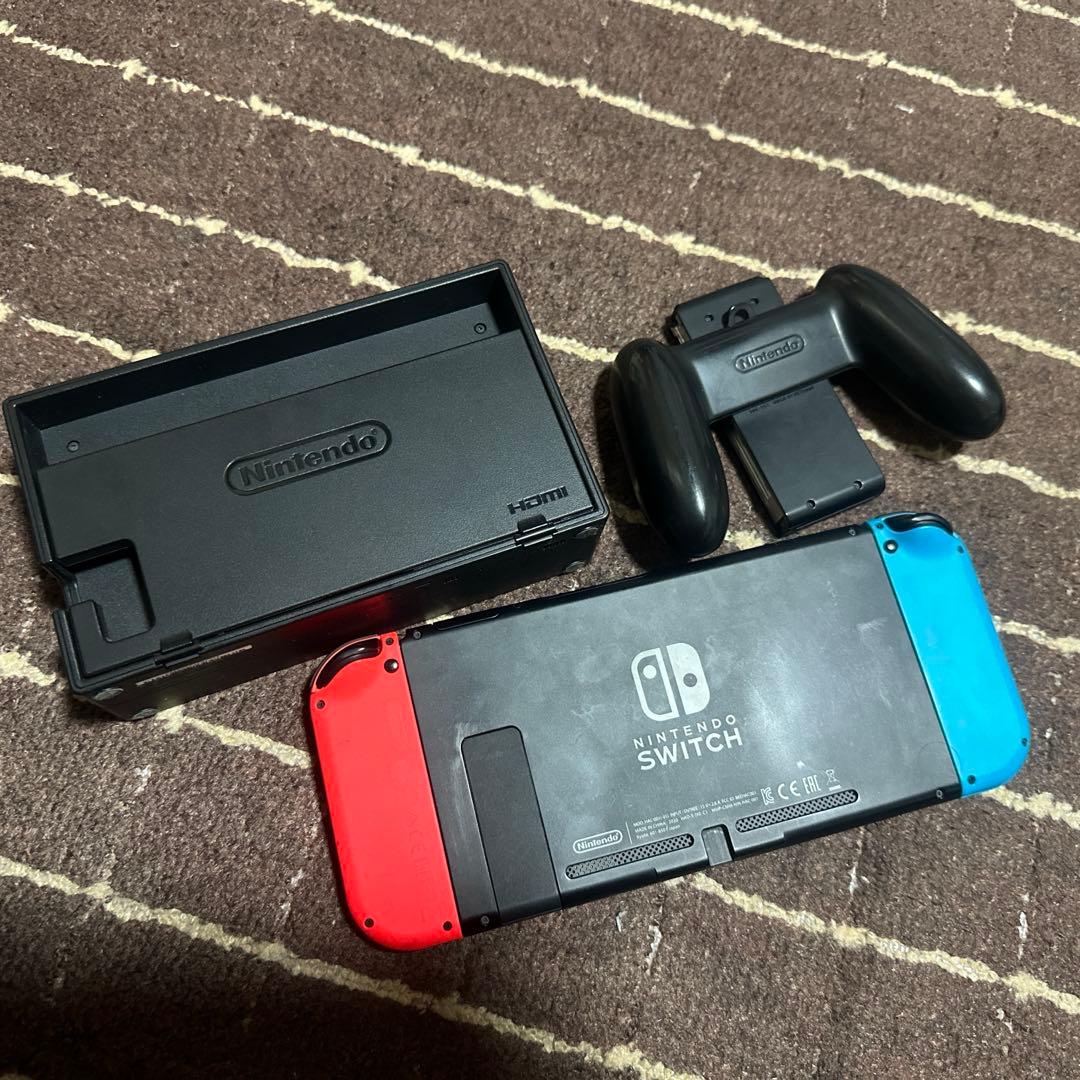 Nintendo Switch 赤/青 本体 充電器付き