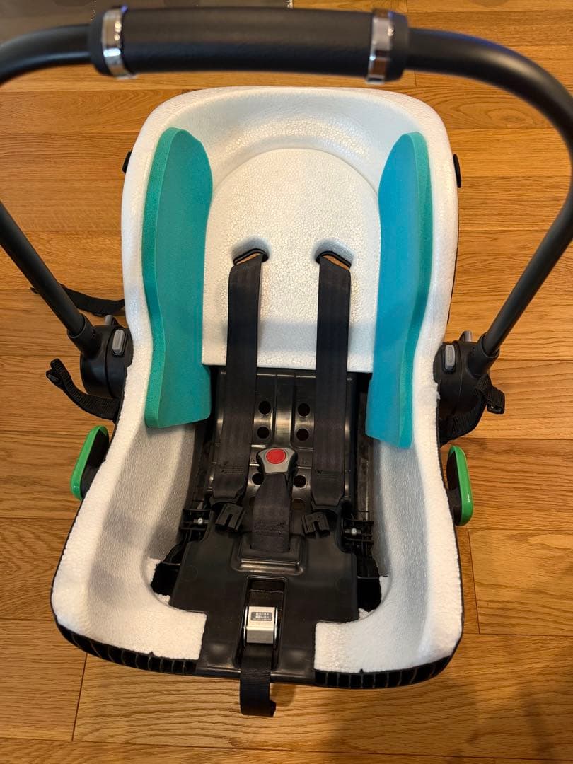 Apricaエアキャリー、トラベルシステムベース、スムーヴ用アタッチメントセット