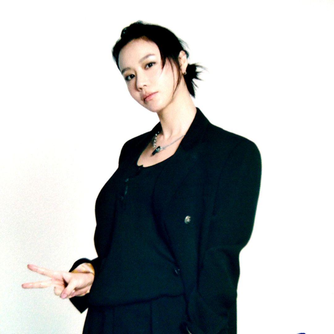 キム・アジュン直筆サイン入り2Lサイズ写真…Kim A Joong