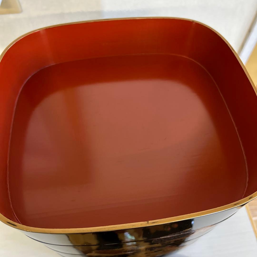 重箱４段金箔と蝶貝使用