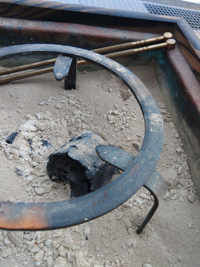 木製 火鉢 四角形 ・火箸付き　黒柿