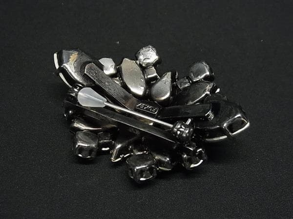 美品★Foxey/フォクシー ビジュー ブローチピンバッジ アクセサリーグリーン