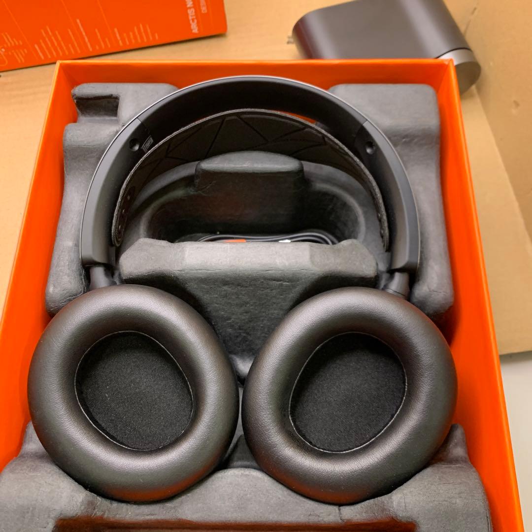 ジャンク　SteelSeries Arctis Nova Pro