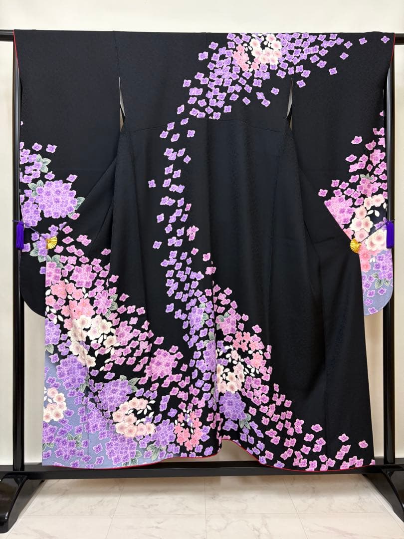 振袖 袷 紫陽花 桜 金糸 ブラック パールトーン加工済