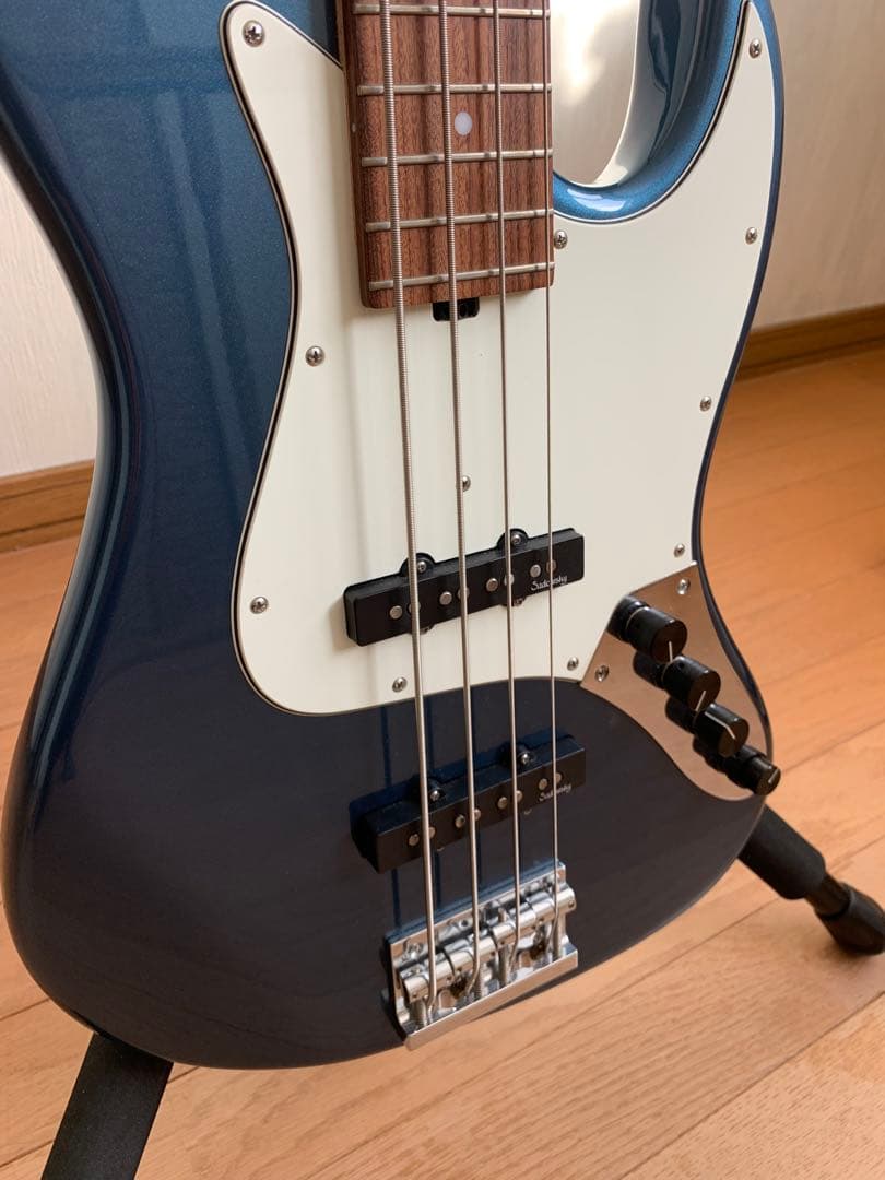 ベース Sadowsky MetroLine VJ4