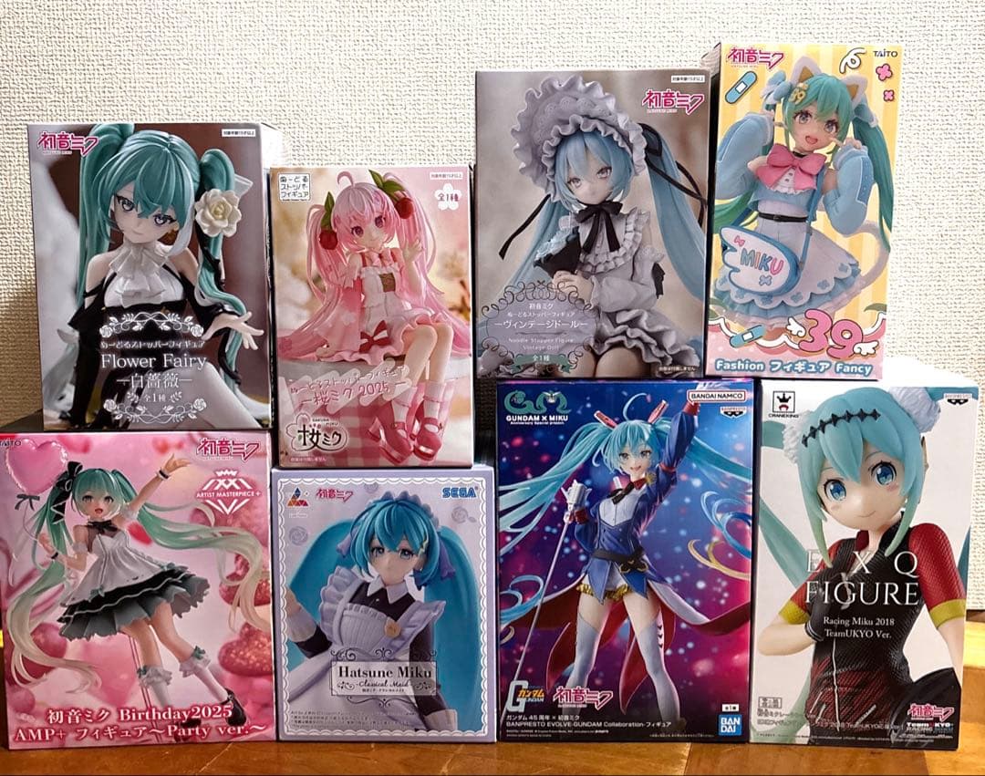 初音ミク　桜ミク　AMP フィギュア　まとめ売り　8点セット